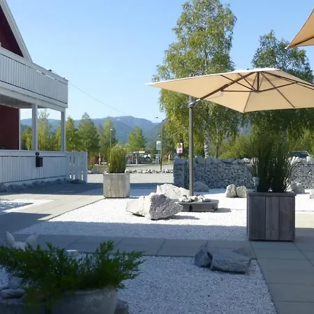 Lovheim Bed & Breakfast 3*