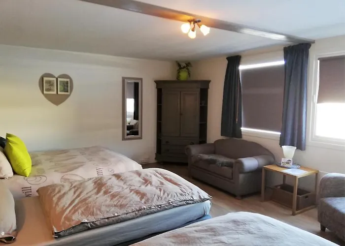 Lovheim Bed & Breakfast 3*