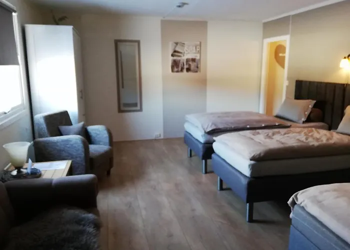 Lovheim Oda ve Kahvaltı 3*